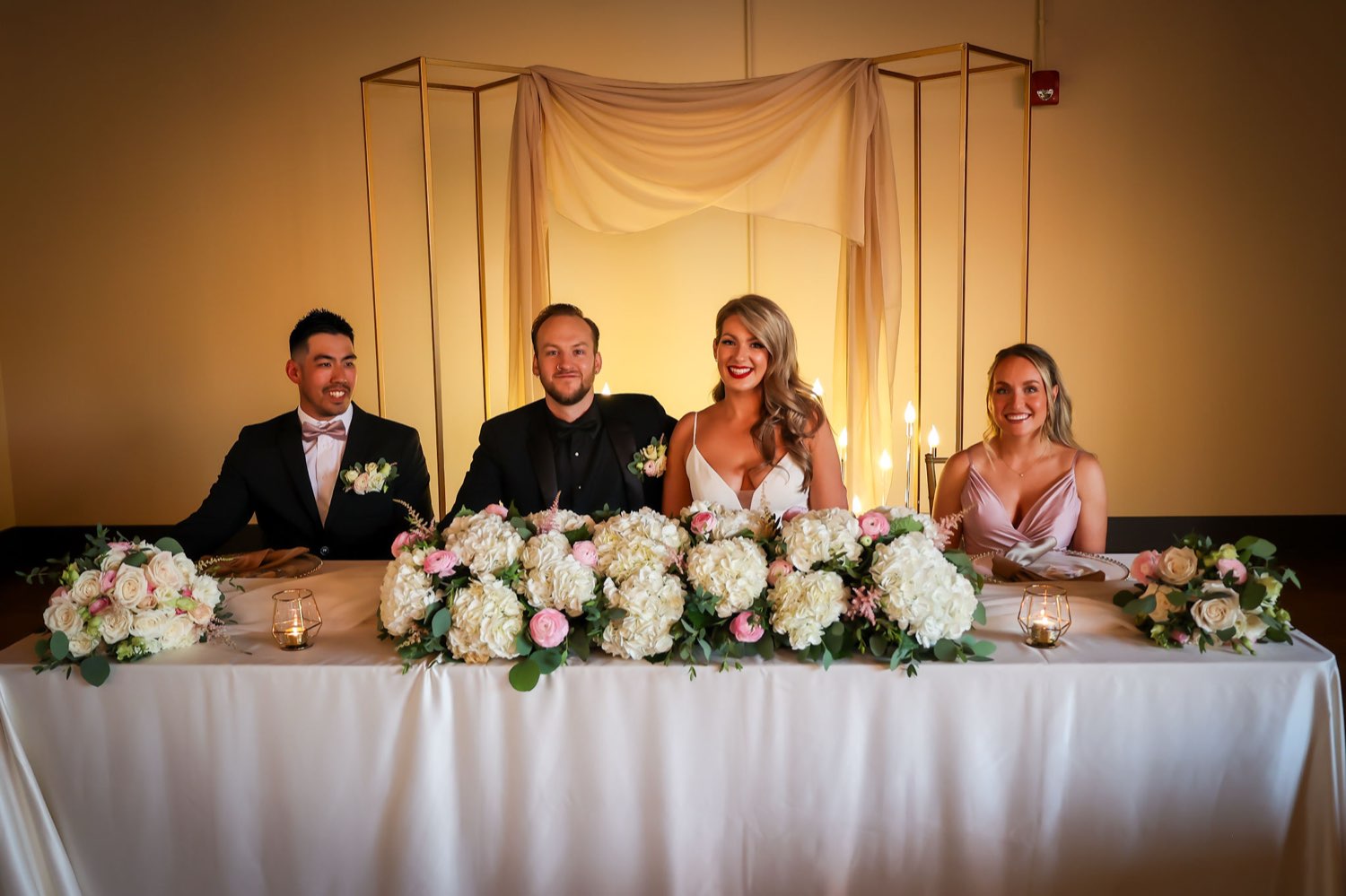 Head table with floral runner